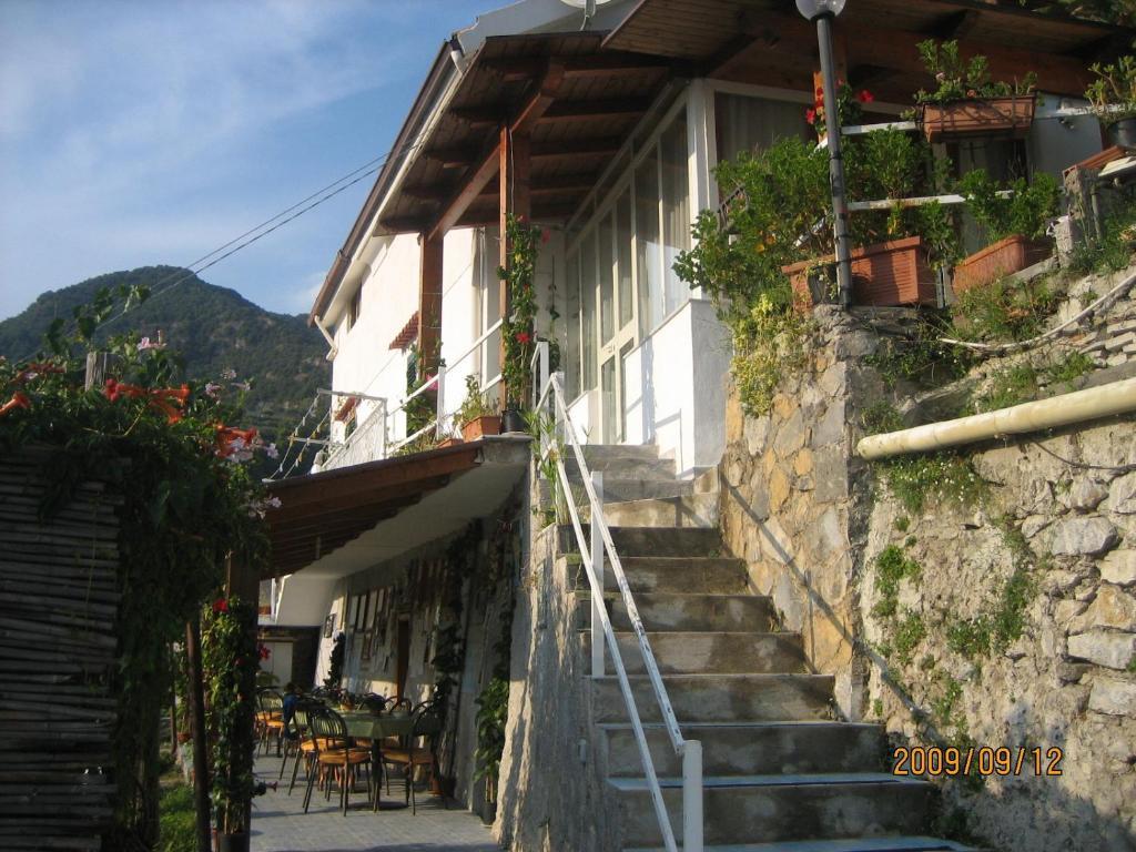 Villa Marietta Минори Экстерьер фото